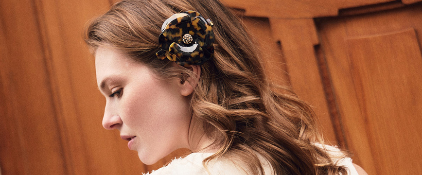 Michelle⭐︎ALEXANDRE DE PARIS LISERAI Amazon.com: Alexandre de Paris Women's Les Liserai Hair Clip