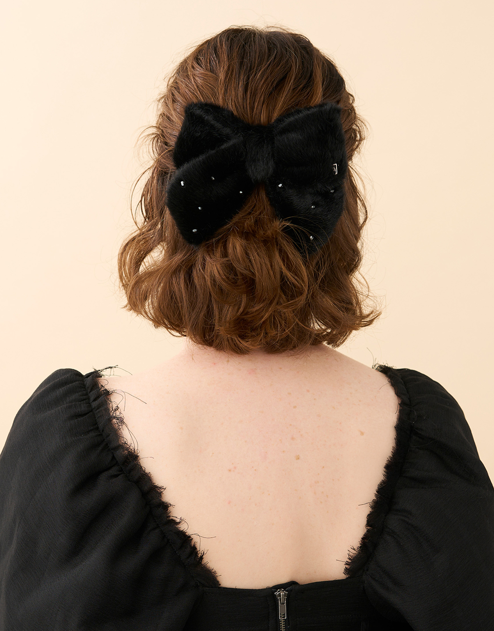 Alexandre de Paris hair accessories : jaw clips, hair barrettes